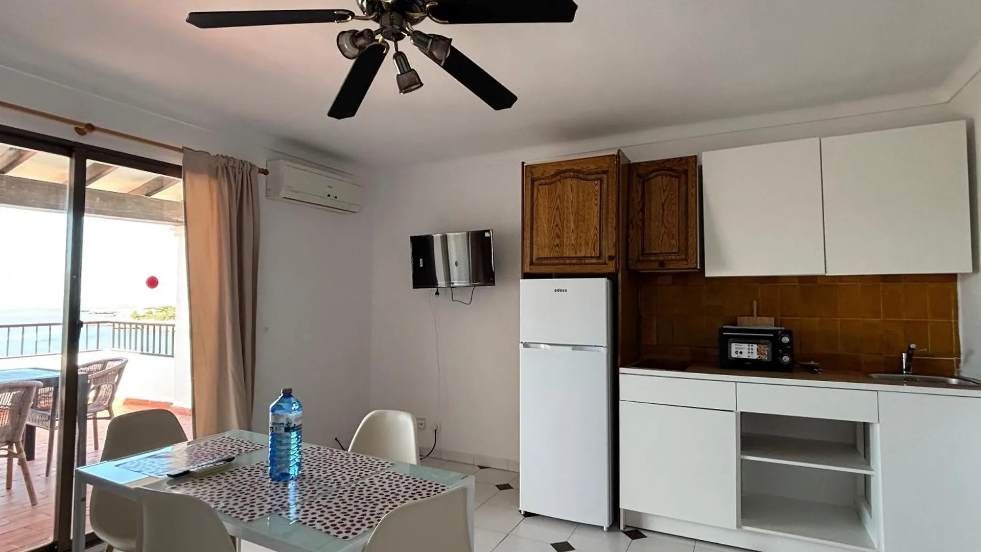 Es Grop Apartamentos Portinatx 0*,
